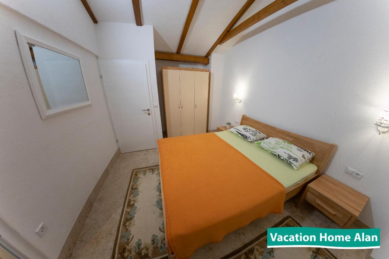 Vacation Home Alan 2 Кулен Вакуф Экстерьер фото