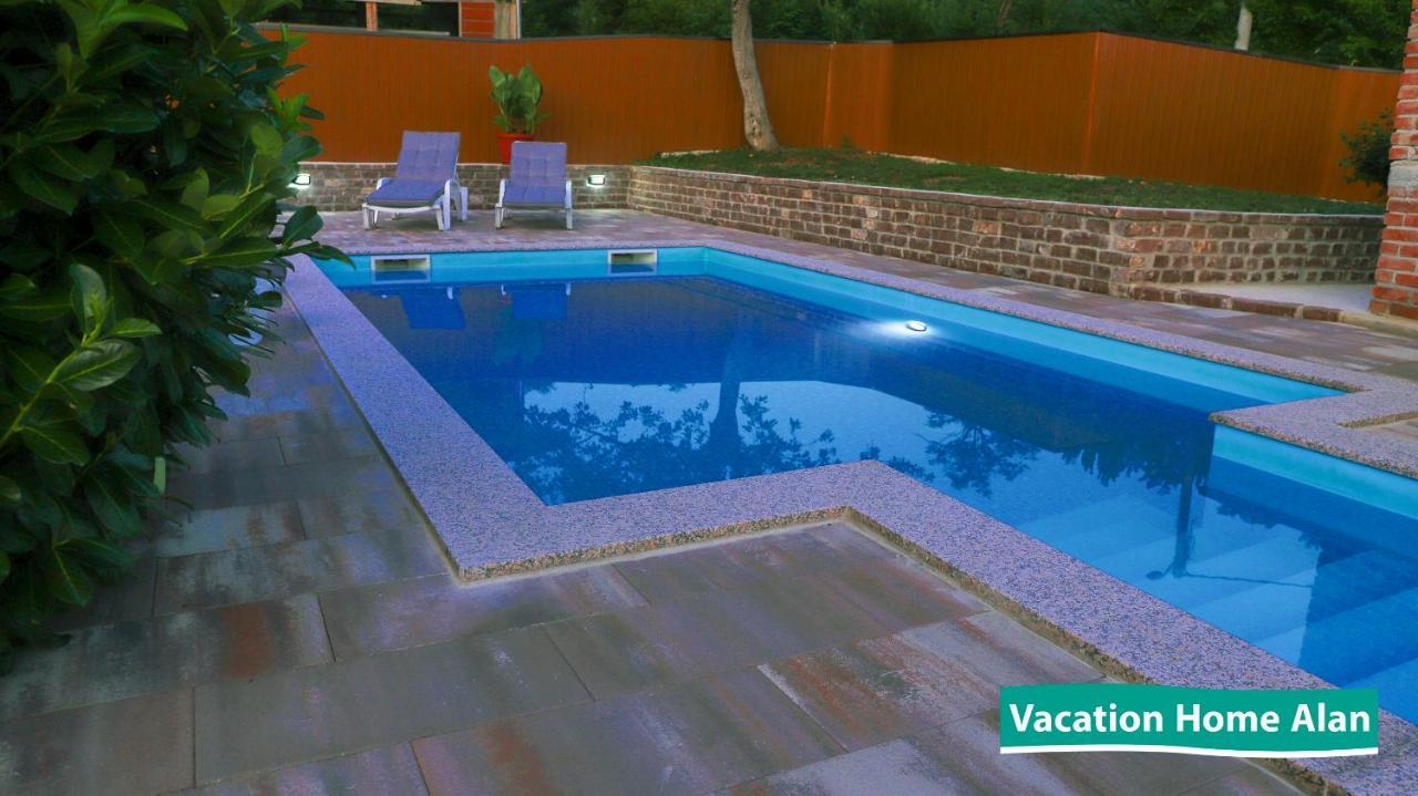 Vacation Home Alan 2 Кулен Вакуф Экстерьер фото