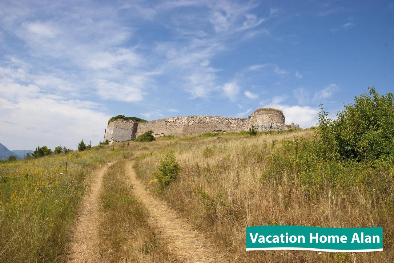 Vacation Home Alan 2 Кулен Вакуф Экстерьер фото
